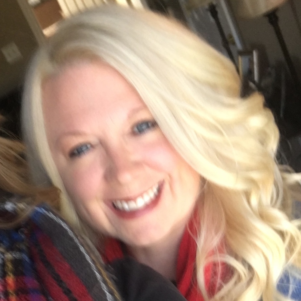 Meet your Posher, Cassandra